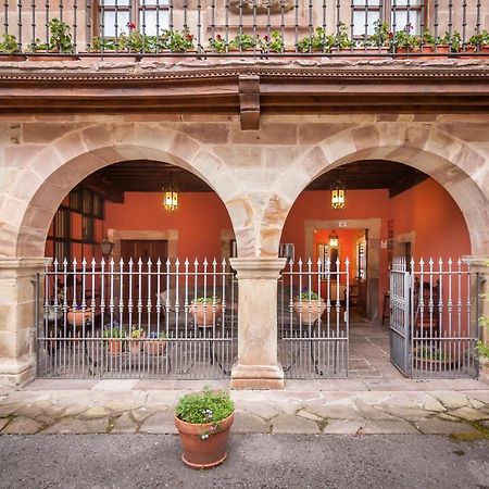 בית הארחה Treceño 	Casona De La Salceda מראה חיצוני תמונה