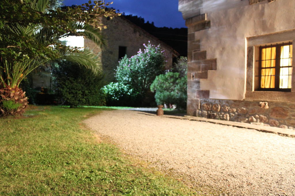 בית הארחה Treceño 	Casona De La Salceda מראה חיצוני תמונה