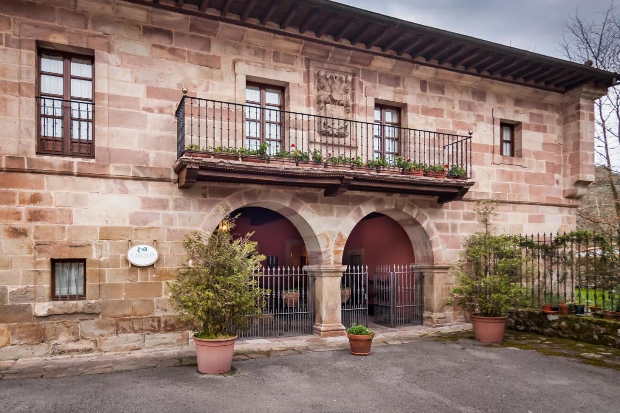 בית הארחה Treceño 	Casona De La Salceda מראה חיצוני תמונה