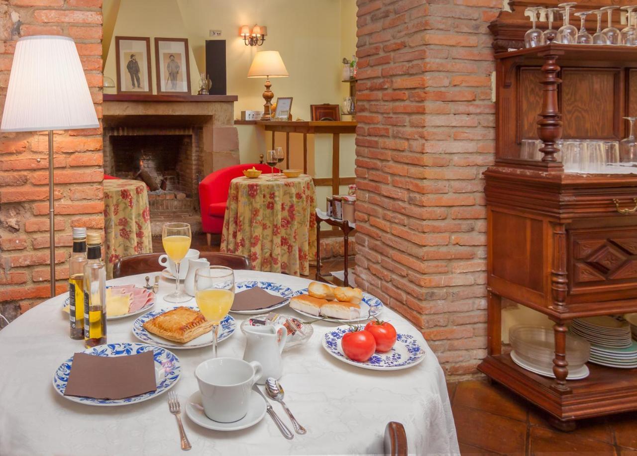 בית הארחה Treceño 	Casona De La Salceda מראה חיצוני תמונה