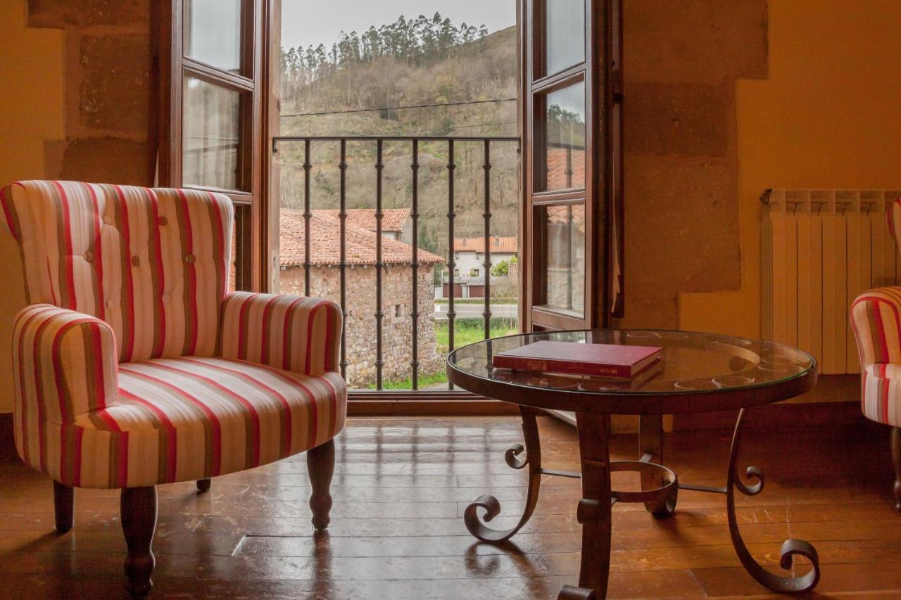 בית הארחה Treceño 	Casona De La Salceda מראה חיצוני תמונה