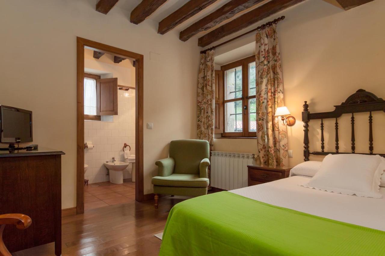 בית הארחה Treceño 	Casona De La Salceda מראה חיצוני תמונה